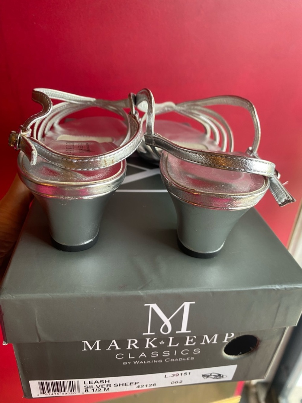 Mark & Lemp All Leather Silver Strappy Women’s Sandals 8 1/2 Medium - Picture 3 of 8
